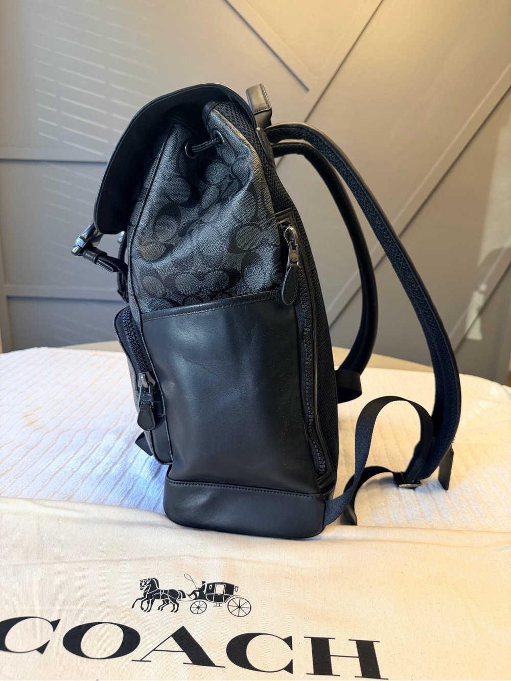 Coach Men's Signature Canvas Backpack in Charcoal and Black - Includes Dust Bag - Picture 3 of 9